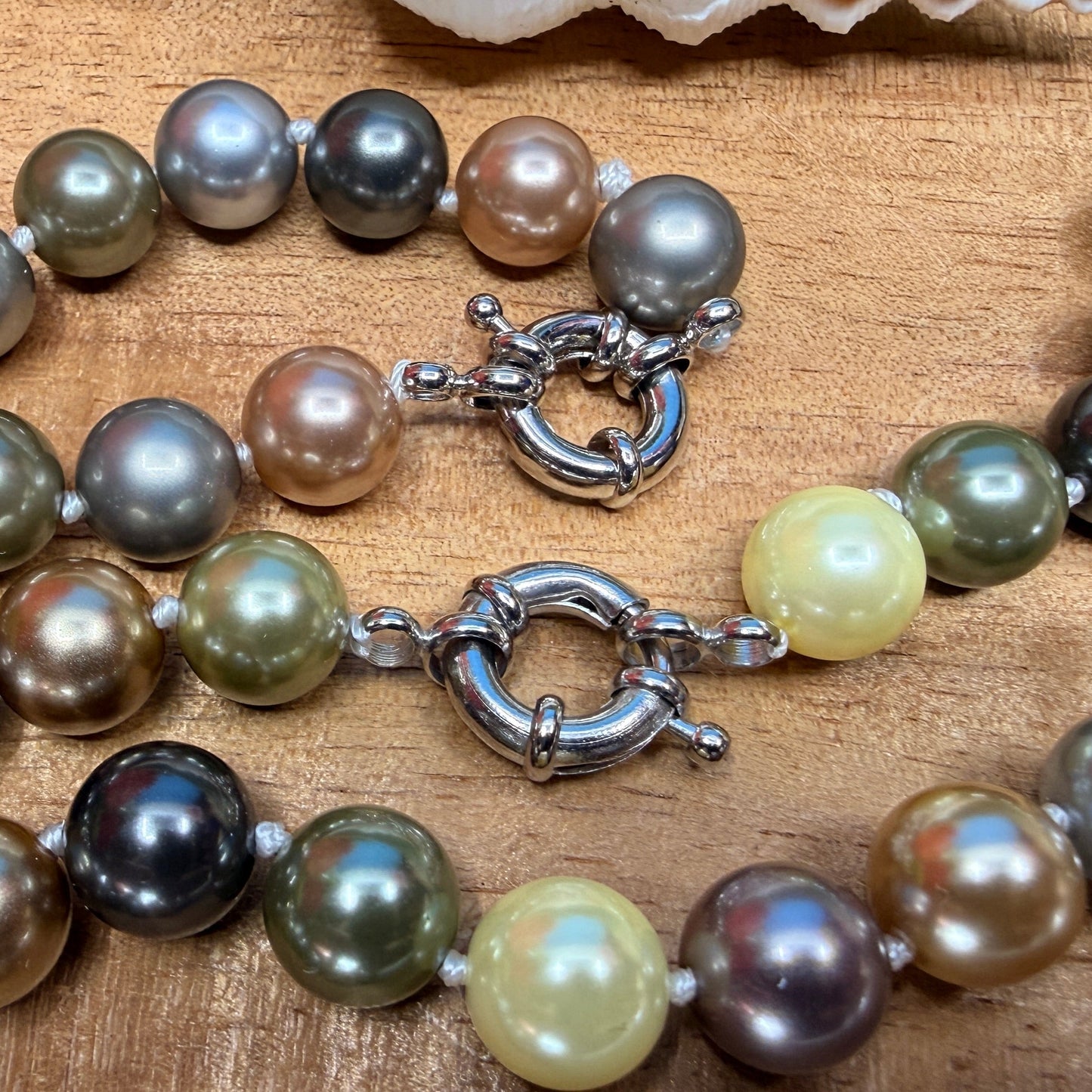 Momi Shell Pearl  South Sea Set