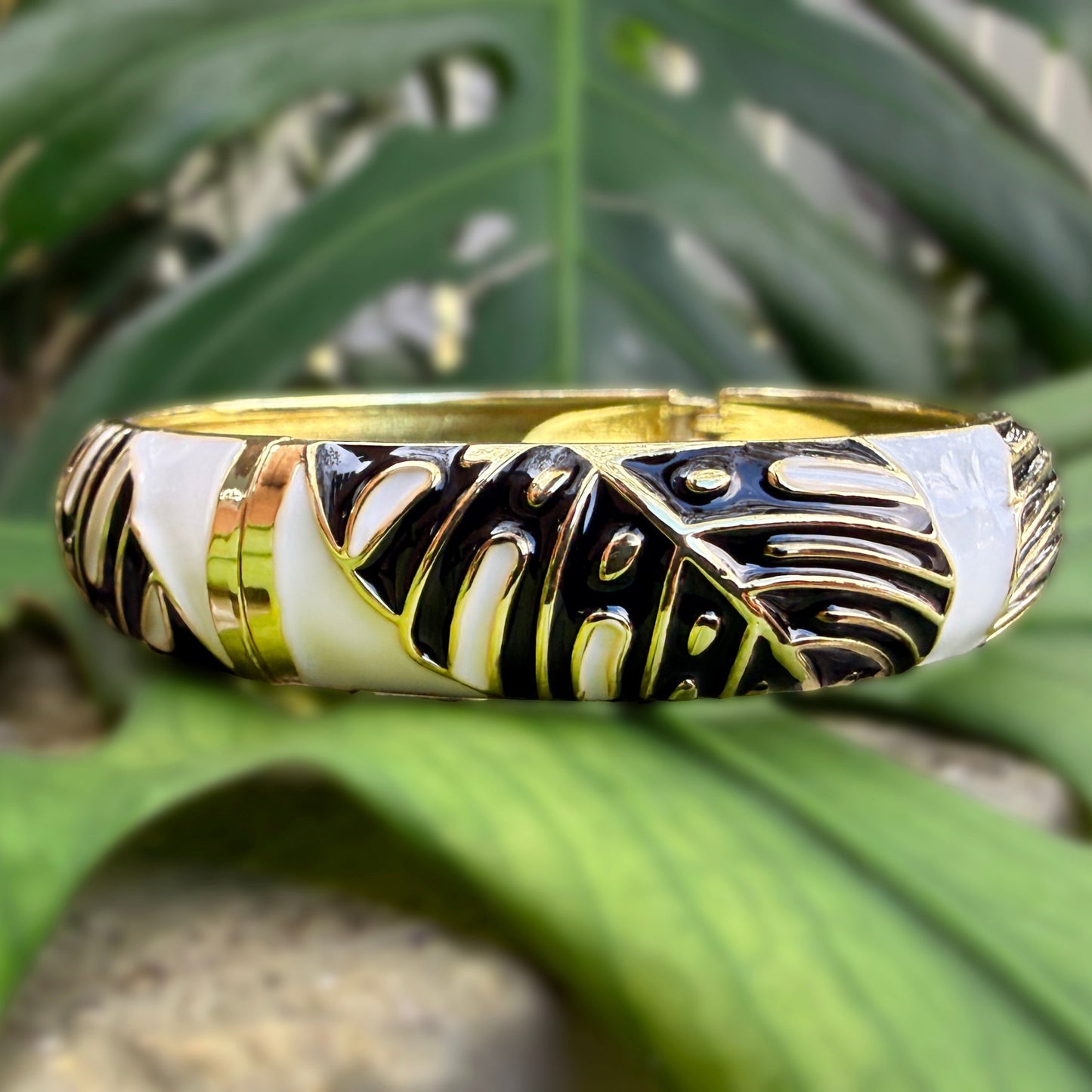 Maika`i Monstera Leaf Enameled Bangle (Set of 3)