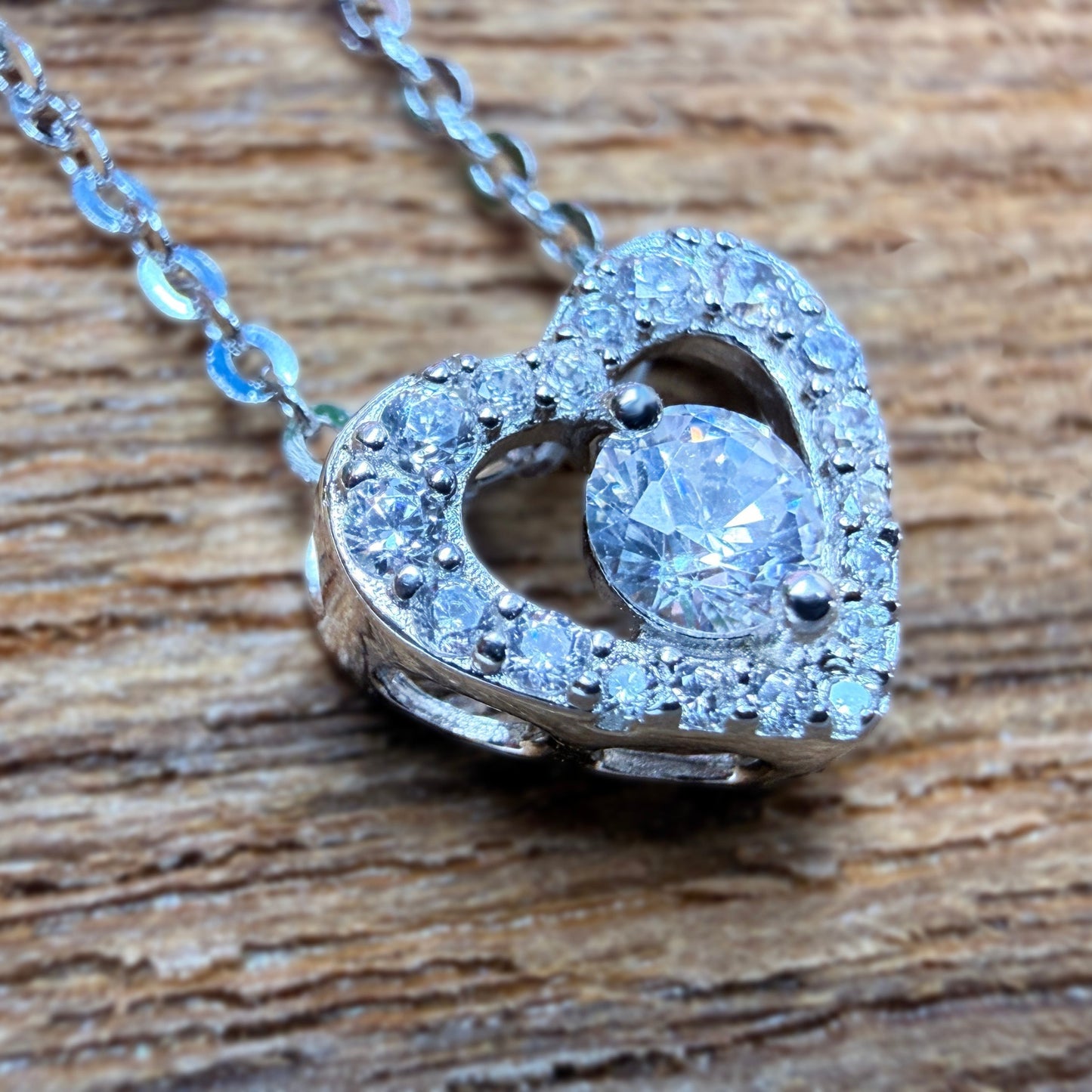 Pili 2 In 1 Double Heart Pendant