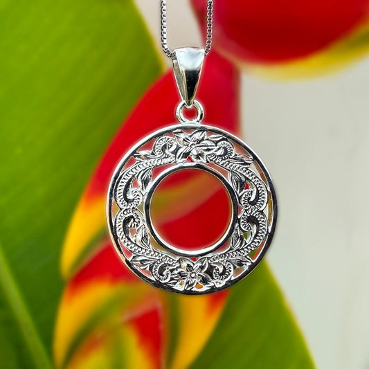 Poai Hawaiian Scroll Lei Pendant