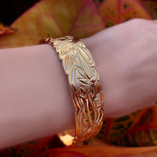 Flower Fantasy 18mm Hawaiian Scroll Bracelet