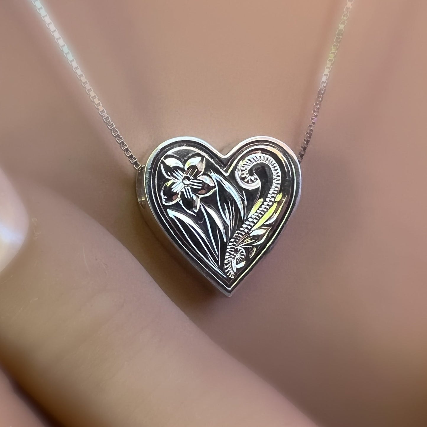 Nui Heart Pendant