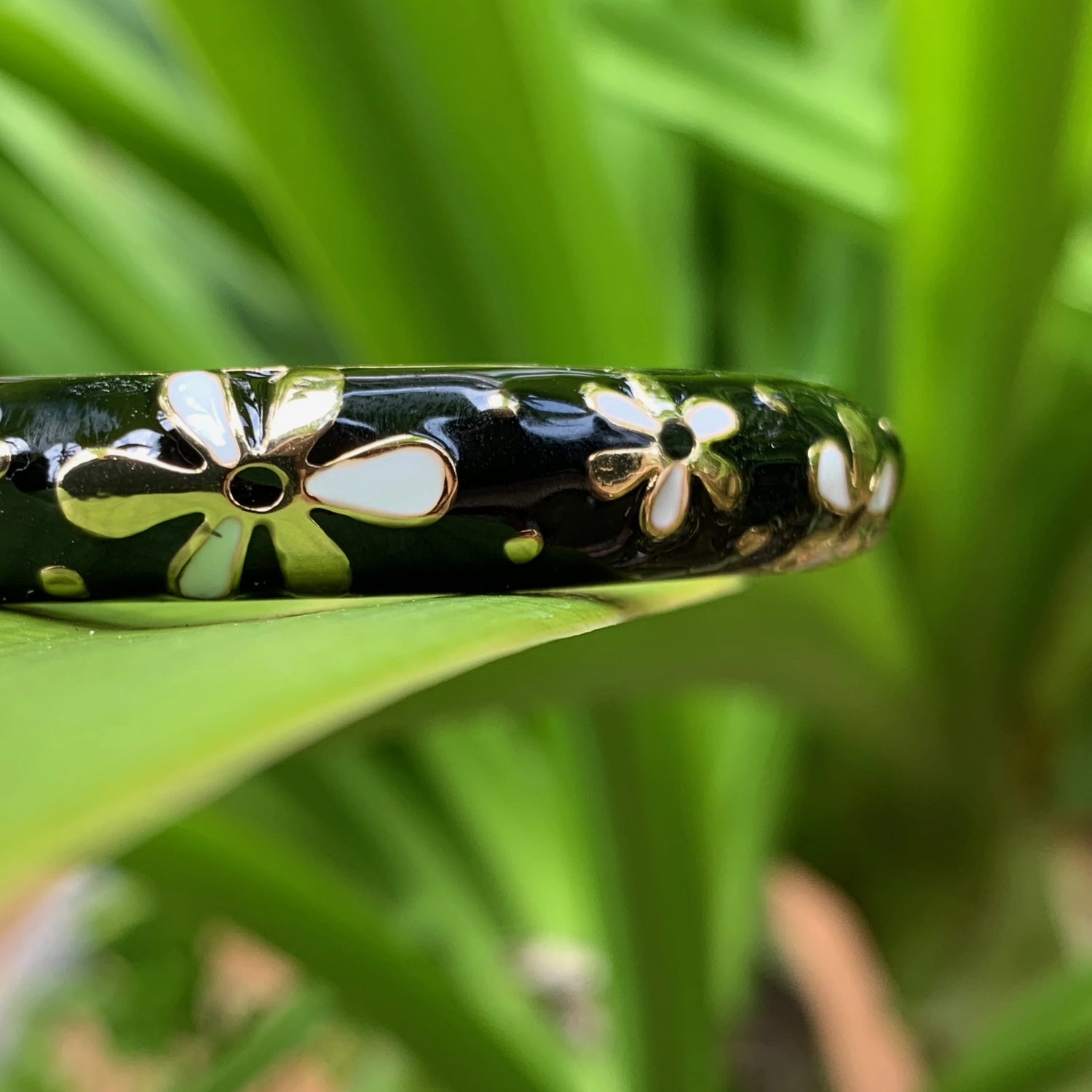 Tiare Style Hinged Bangle Closeup of Black Bracelet