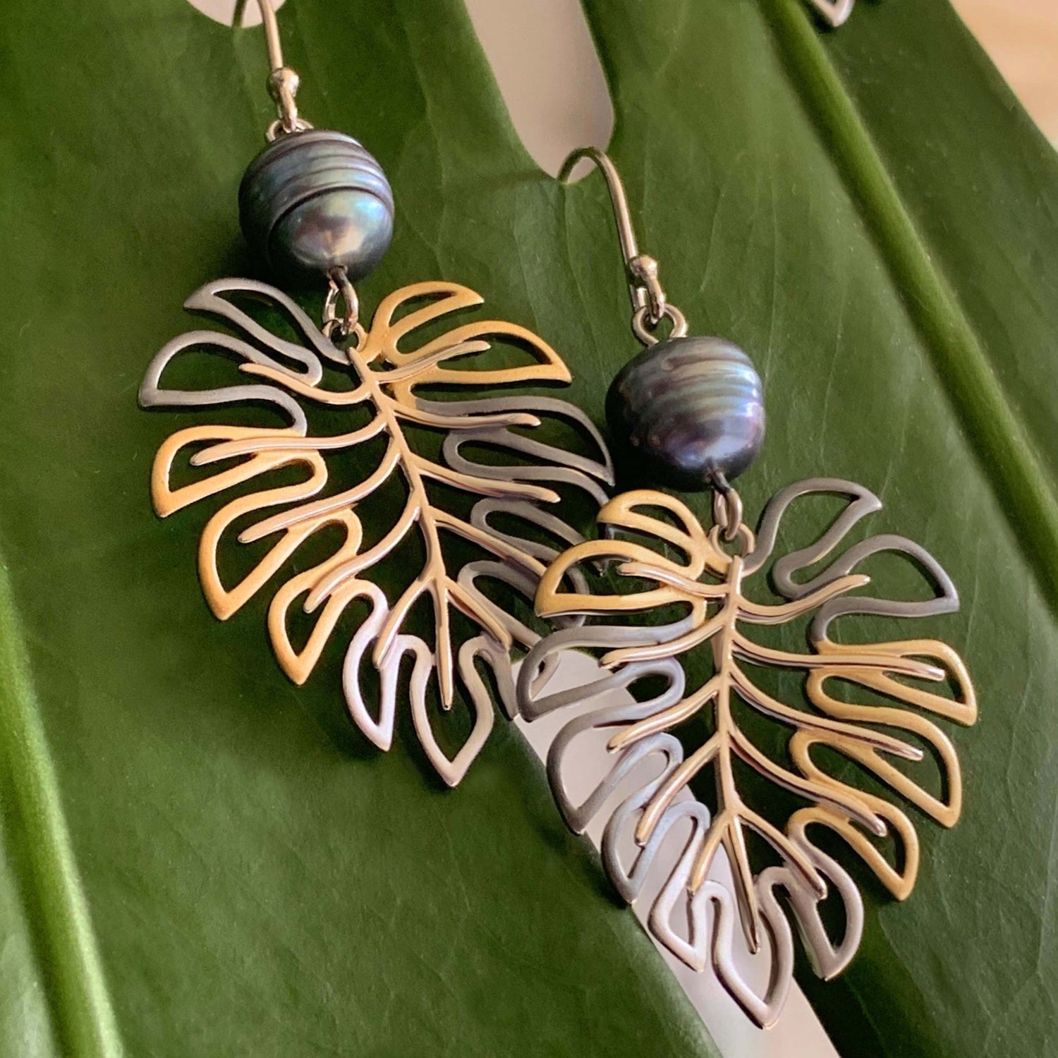 beaded monstera earrings Monstera Leaf Pearl Earrings White Pearl