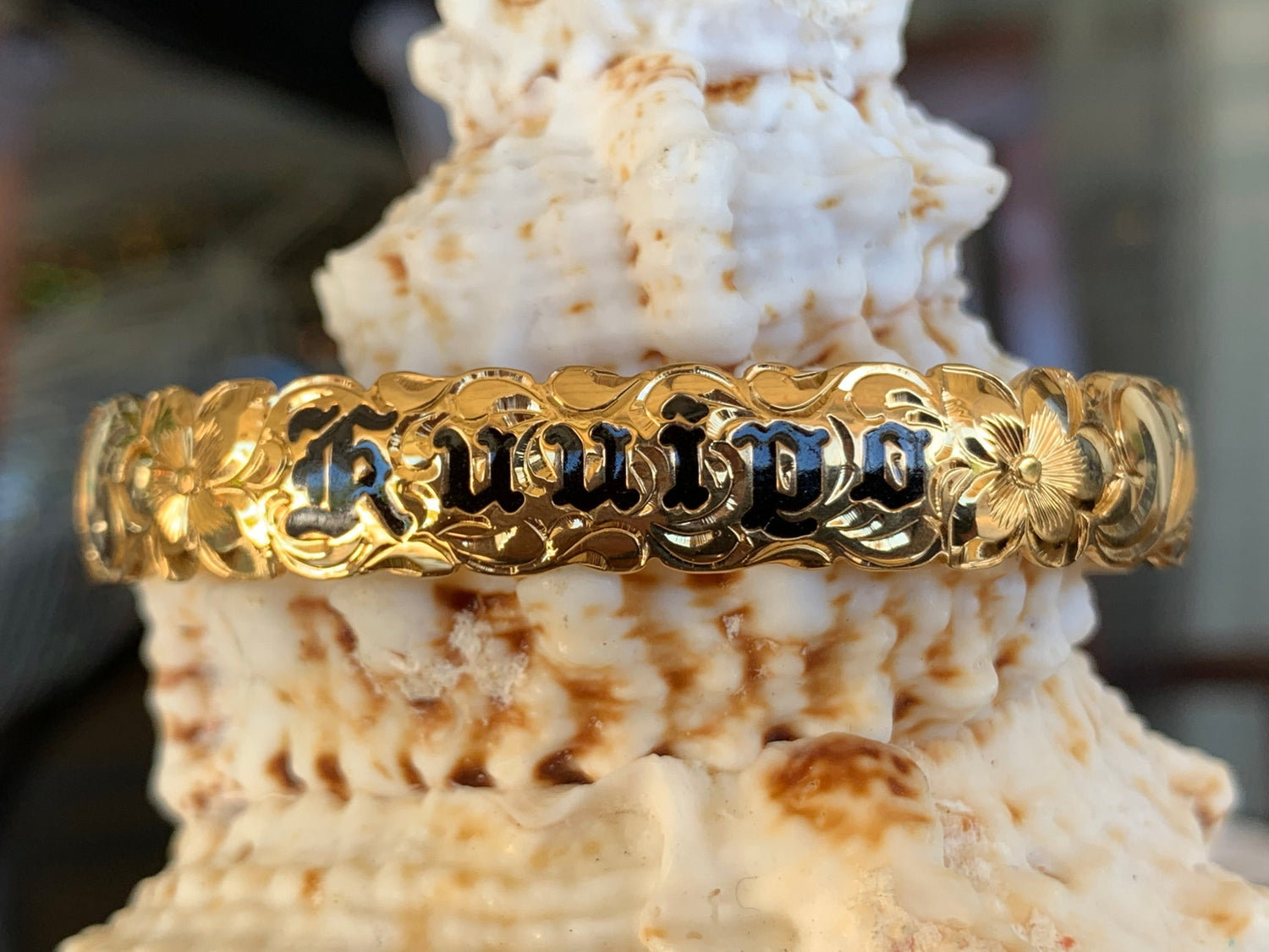 10MM Hawaiian Scroll "Kuuipo" Bracelet