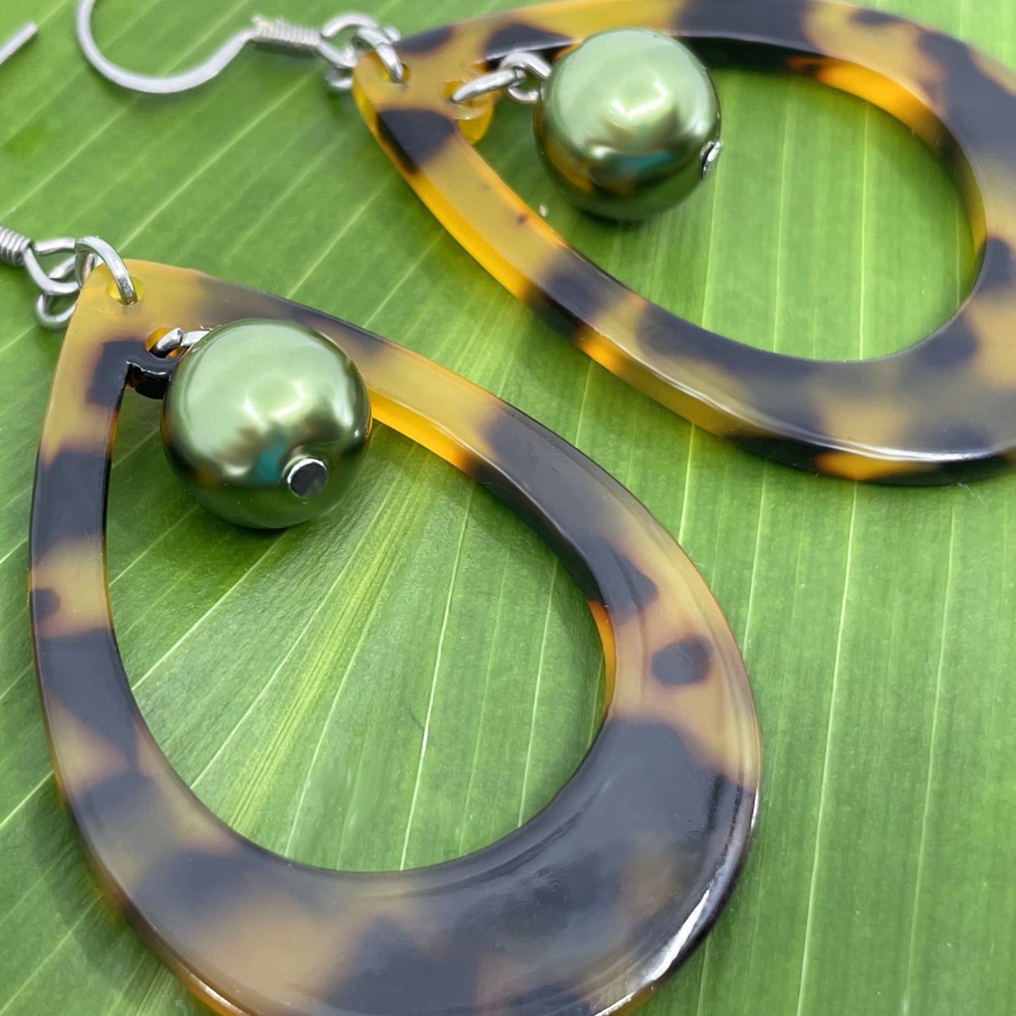 Faux tortoise Shell Dangle Earrings with Green Shell Pearls Raindrops