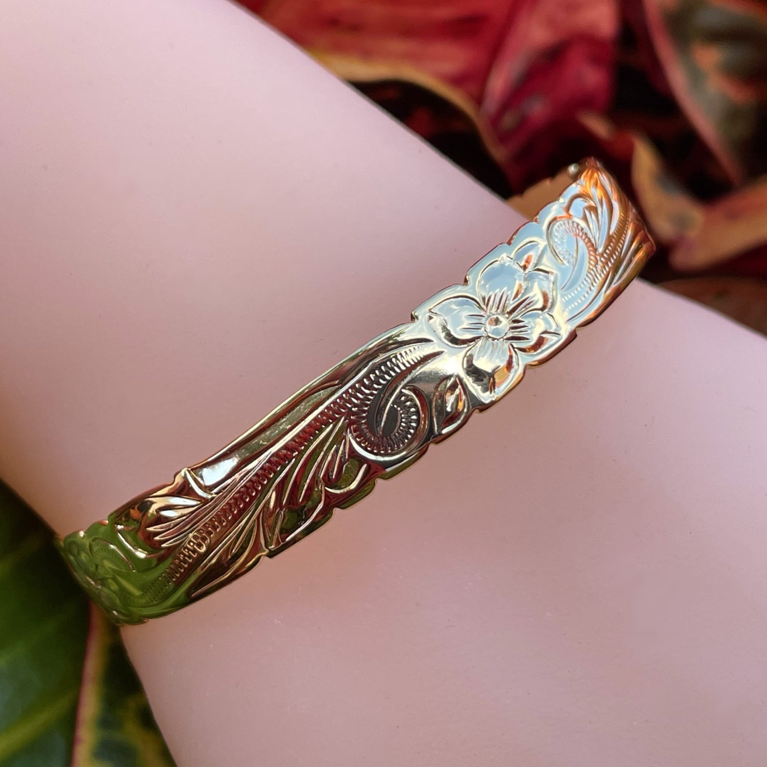 Women's bangle bracelet Scroll in Love