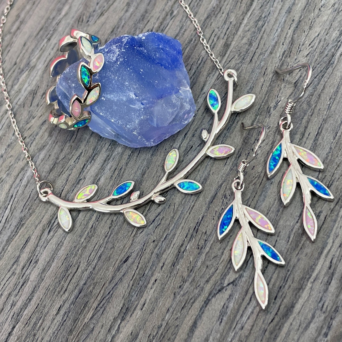 Maile Lei Opalite Necklace