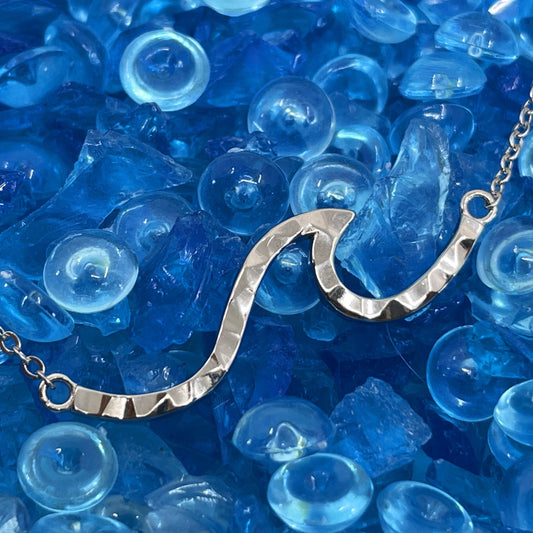 Perfect Wave Pendant Edit Silver Plated
