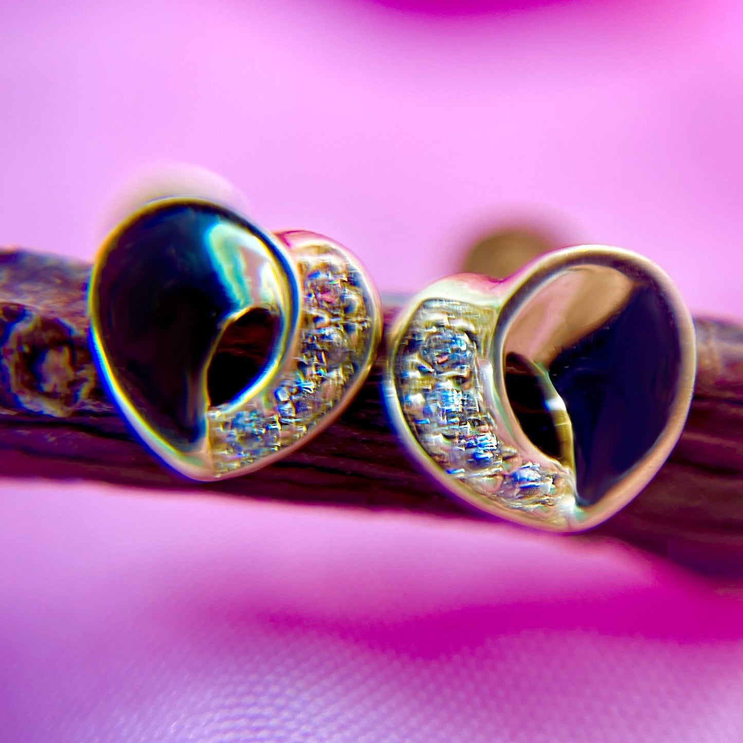 14K Gold Swirl Heart CZ Earrings