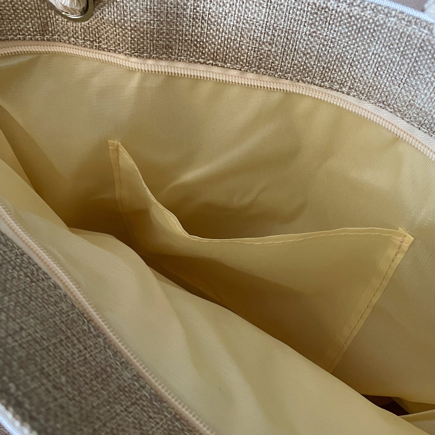 Pua Pineapple Tote interior pocket