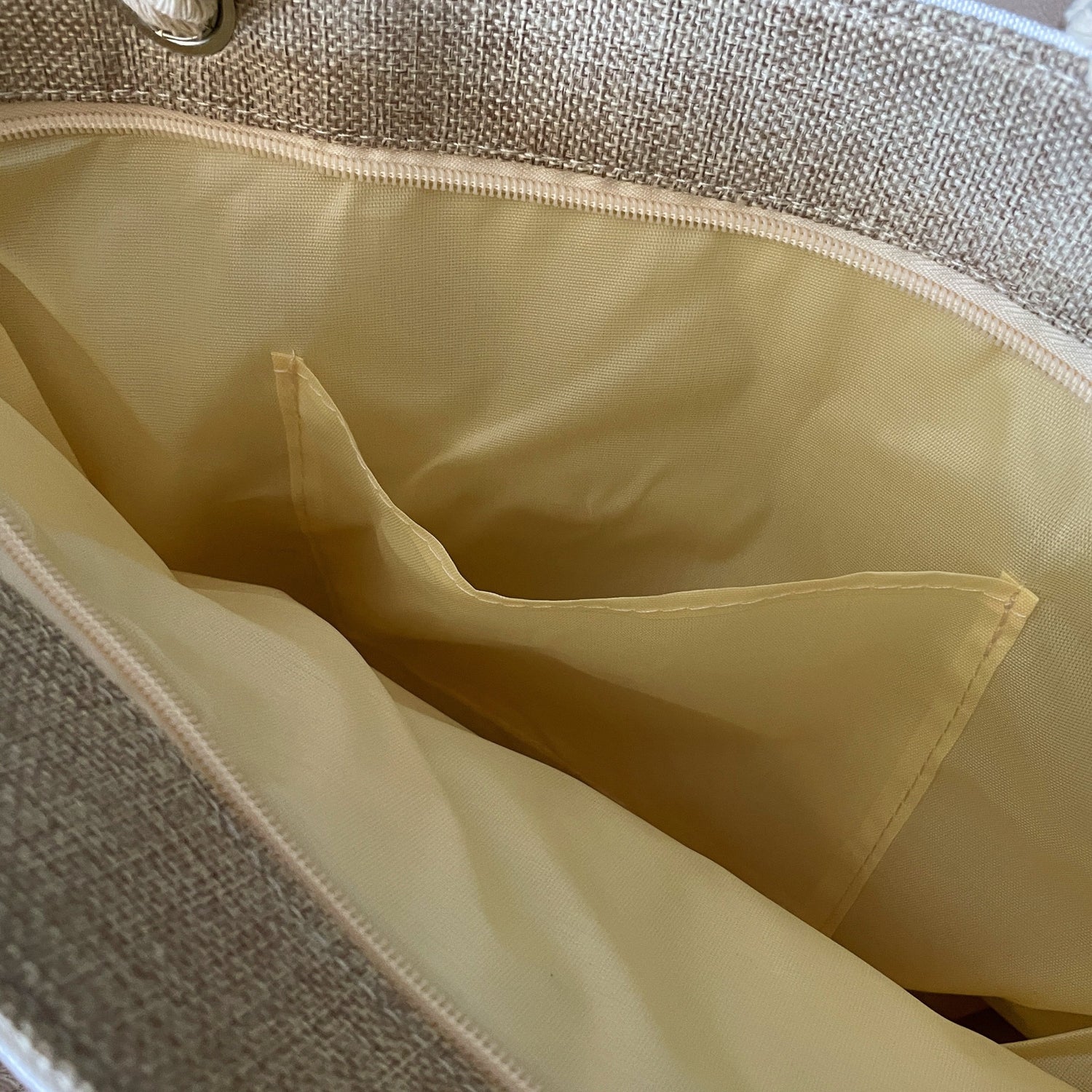 Pua Pineapple Tote interior pocket