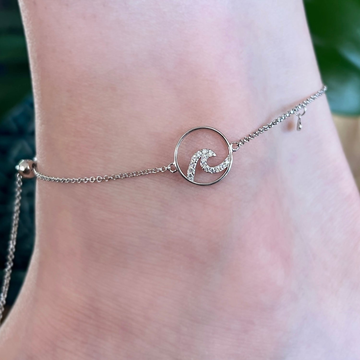 Gold Circle Karma Anklet with a Hammered Ring, Eternity Ankle Bracelet–  annikabella