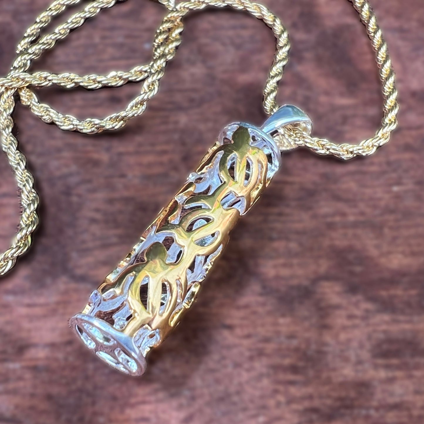 Nahuku Honu Pendant with 24 inch Chain