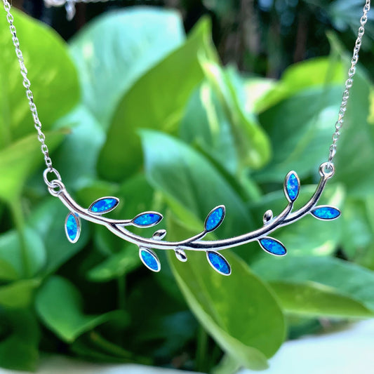 Maile Opalite Lei Pendant closeup