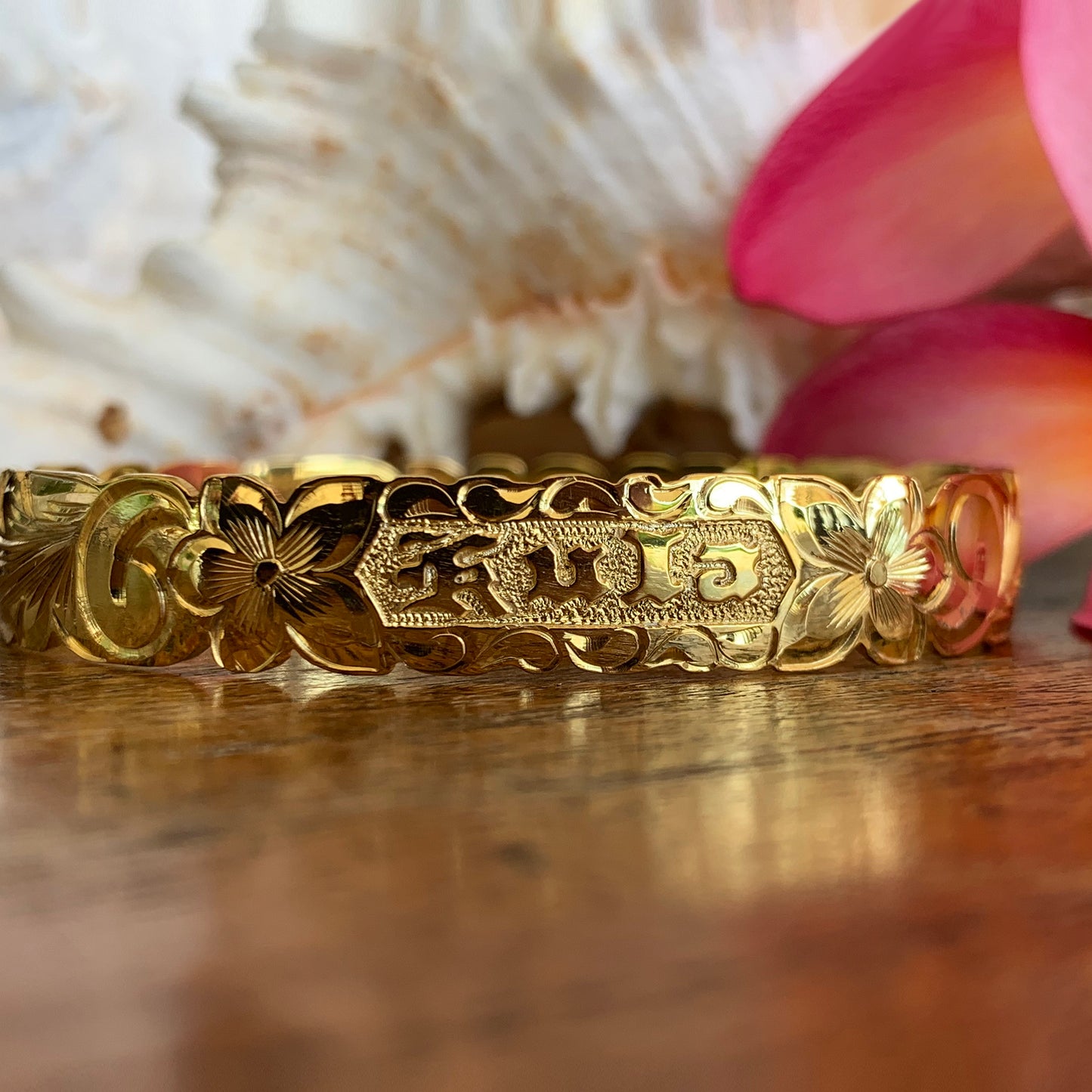 Custom Hawaiian Heirloom Scroll Bracelet