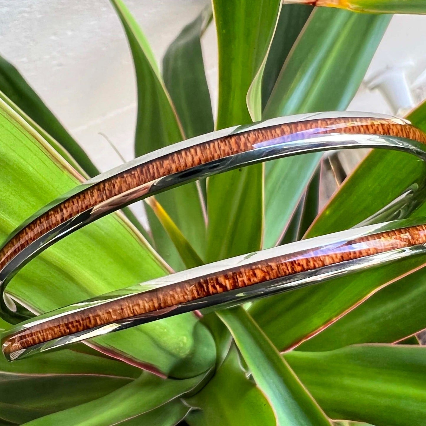 La'au Wood or Paua Stainless Steel 4MM Bracelets