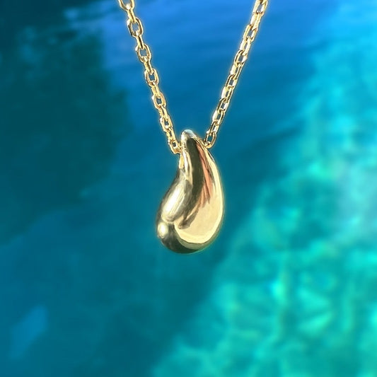 Wai Raindrop Pendant
